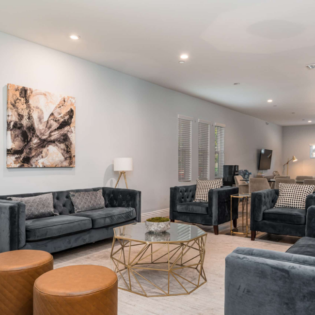 DetoxLA - Los Angeles, CA - Addiction Treatment Center - Residential Program - living room